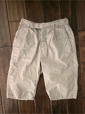 Marc Jacobs gray size 28 men short. Button fly with a strap pull through at wais